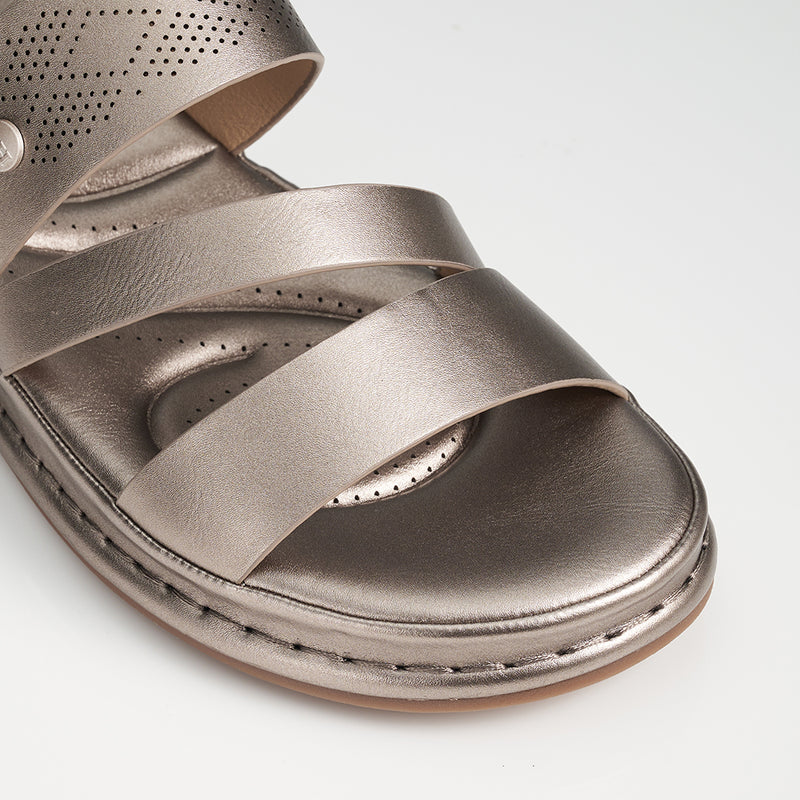 Load image into Gallery viewer, Three Strap Wedge Sandals
