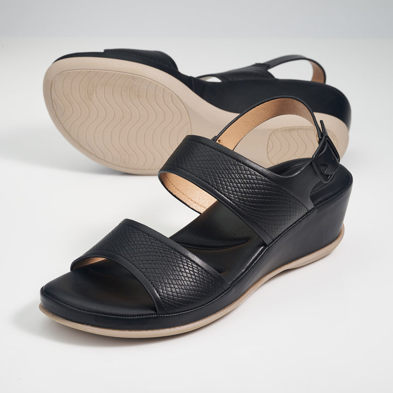 Load image into Gallery viewer, Ladies Ankle Strap Wedges

