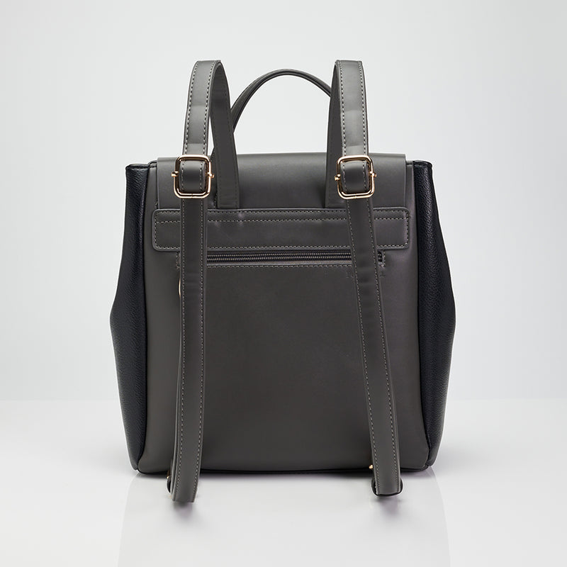 Load image into Gallery viewer, Ladies Mila Casual Backpack
