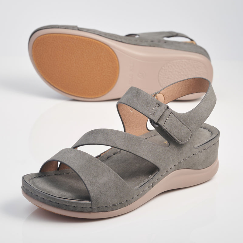 Load image into Gallery viewer, Hook Loop Strap Wedge Sandals
