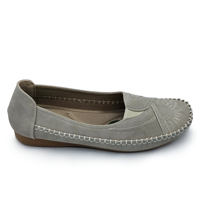 Load image into Gallery viewer, Big Plus Size Slip On Loafers
