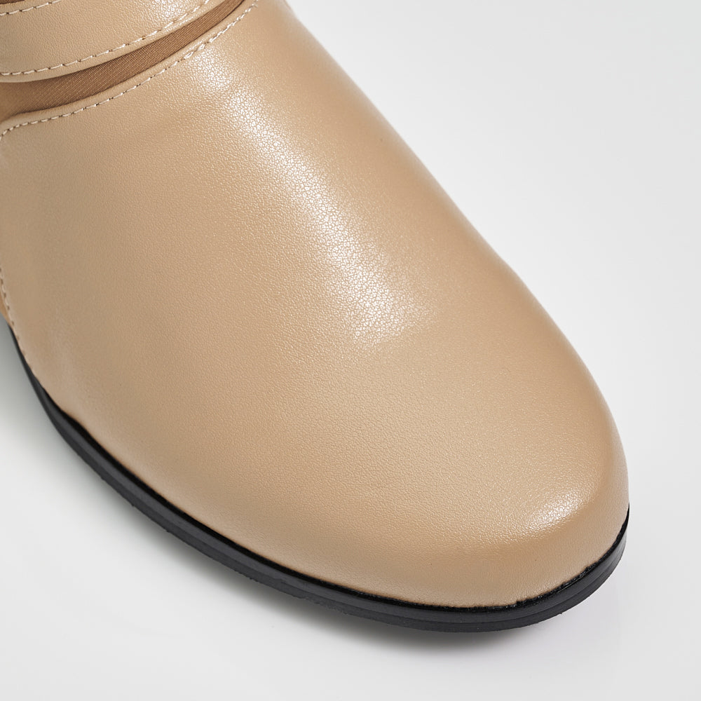 Low Cut Heeled Boots